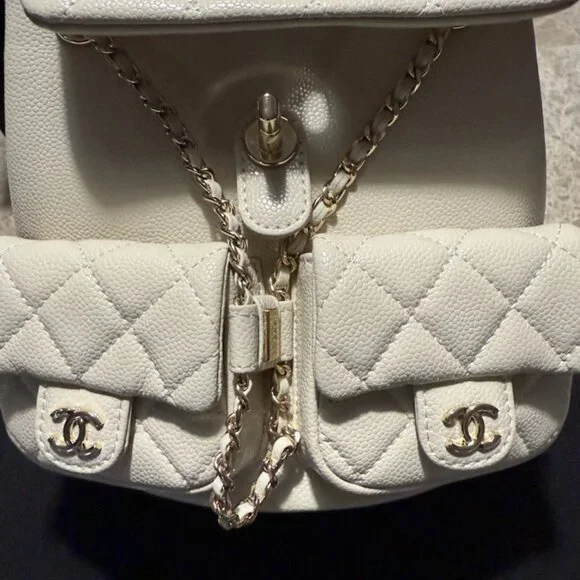 STUNNING VIP FASHON BACKPACK-BRAND NEW-BLACK & GOLD - Picture 5 of 8